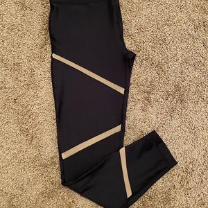 NWT! Beyond Yoga leggings